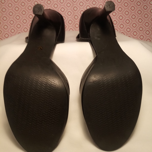 East 5th Black Open Toe Ankle Strap Shoes - Picture 3 of 3